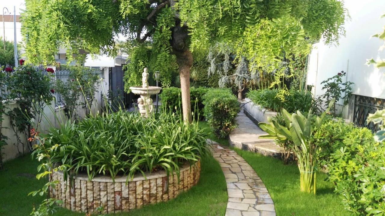 Villa Mary - Apartments ตรานิ ภายนอก รูปภาพ